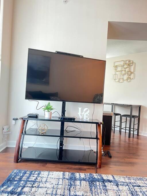 Luxury Apt 3 Mins To Dt Tampa -Pool-Gym-Balcony Екстериор снимка